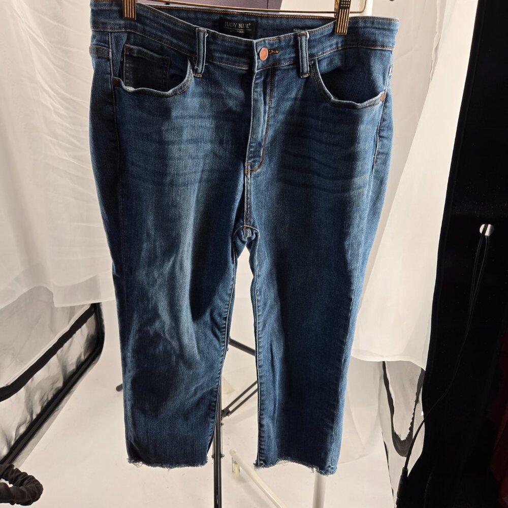 630-34 Judy Blue Skinny Fit Capri Denim Jeans Size 15/32